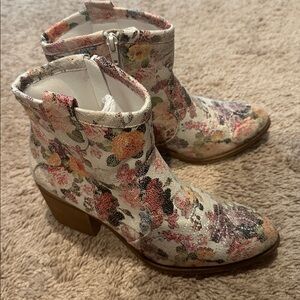 Floral Ankle Boots - 7.5